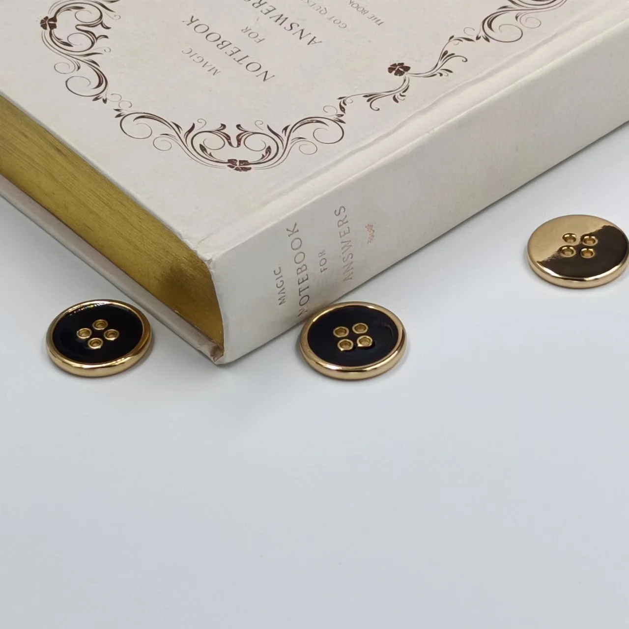 Best Selling Quality metal 4 holes sewing buttons for clothing