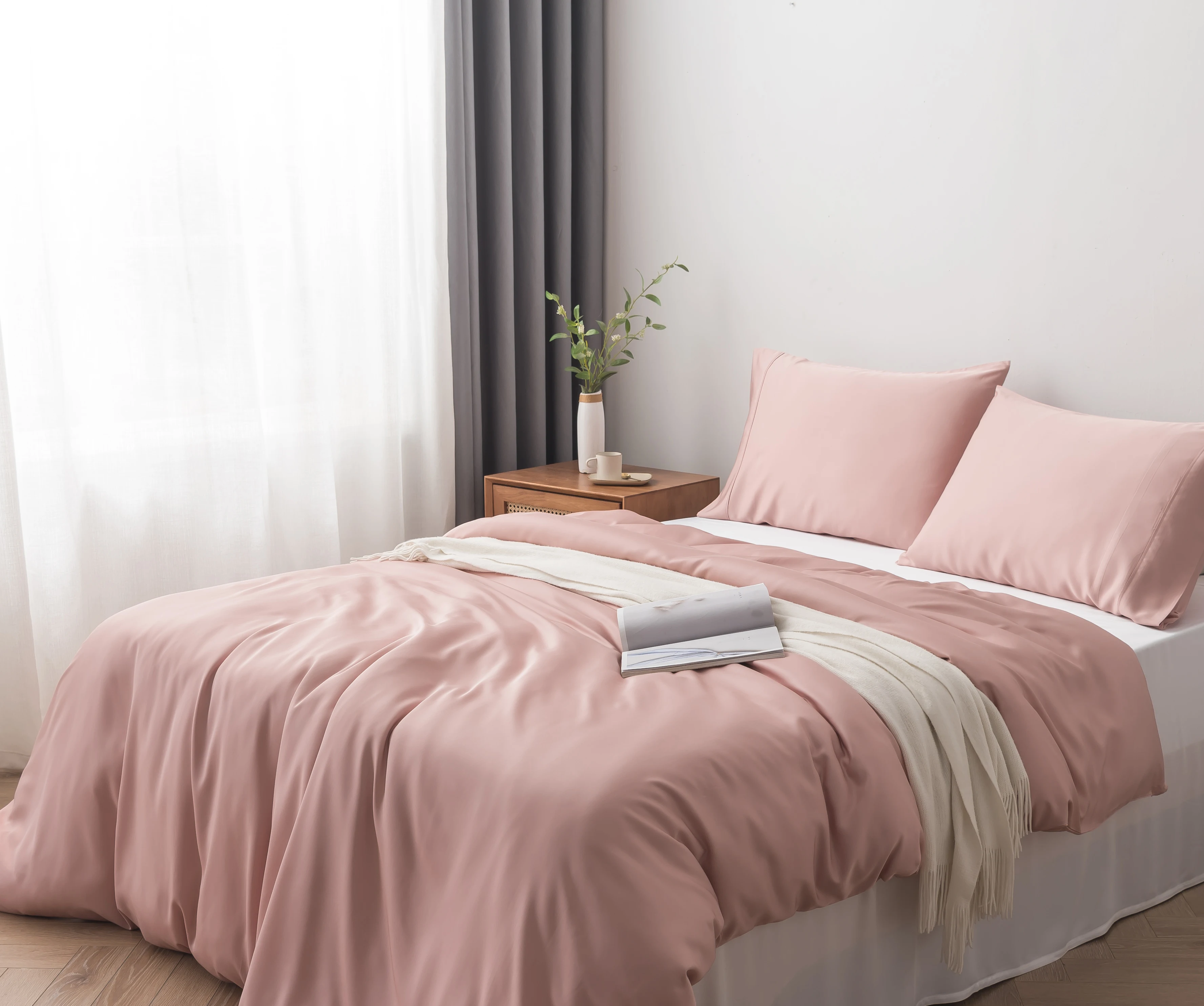 2024 Hot Sale 300TC Bamboo Lyocell Viscose Cooling Sheet Set King Size Cozy Solid Plain Bamboo Bedding for Home or Hotel Use