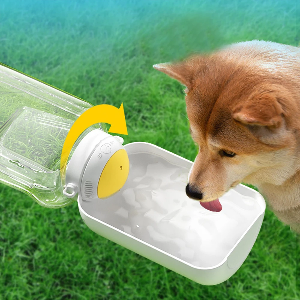 Оптовая продажа портативная бутылка для воды собак маленькая большая уличная походная чаша щенков и кошек изготовлена из прочного пластика