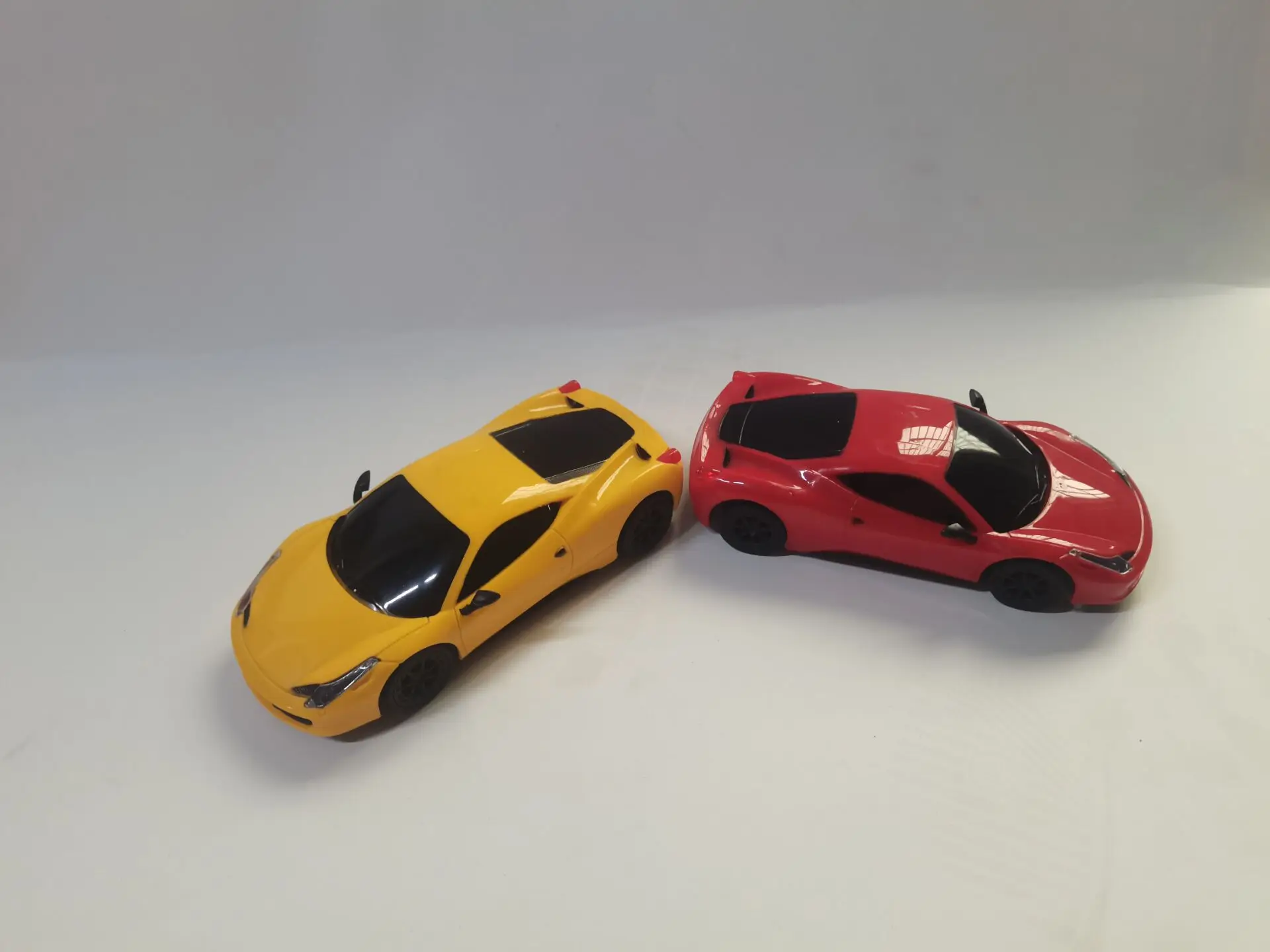 HW 1:22 Lambo Toy Car for Kids Remote Control Car 1:22 Scale Working Lights 27Mhz gift for boys 3+
