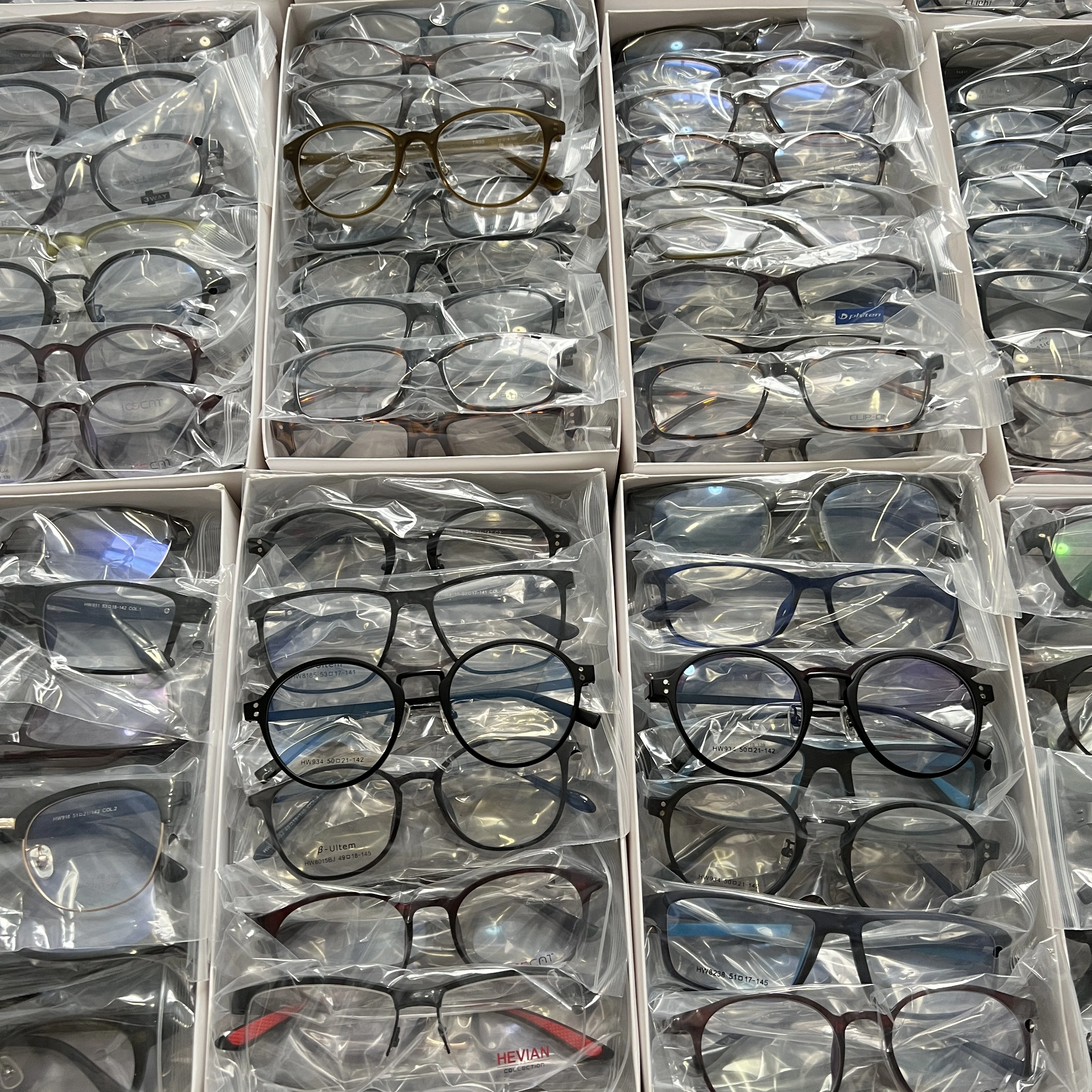 2023 New Stock Clearance Assorted Eyeglass Frames High Quality TR Metal Optical Frames