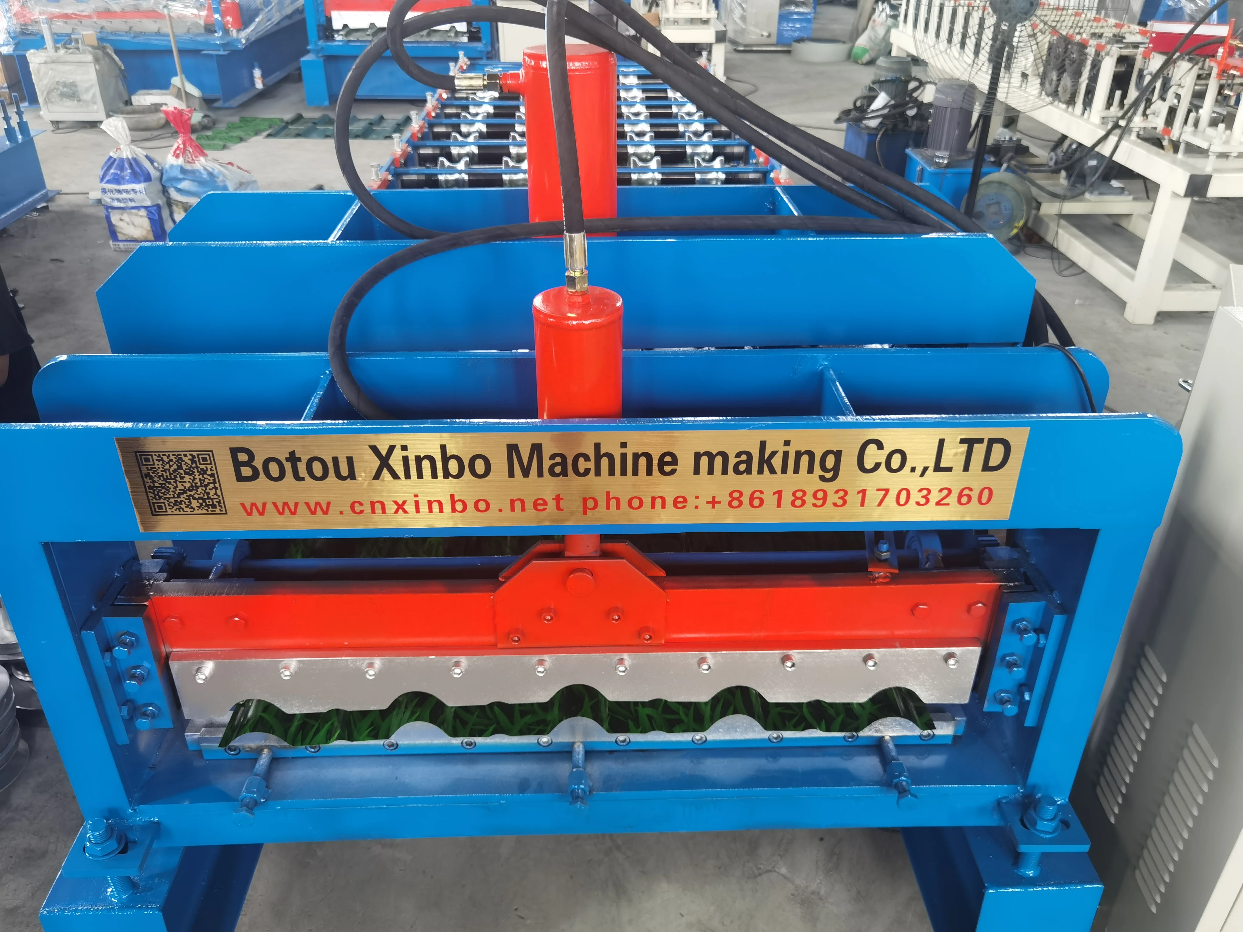 latest design automatic building material single layer step nigeria metcopo tile roll forming machine manufacturer