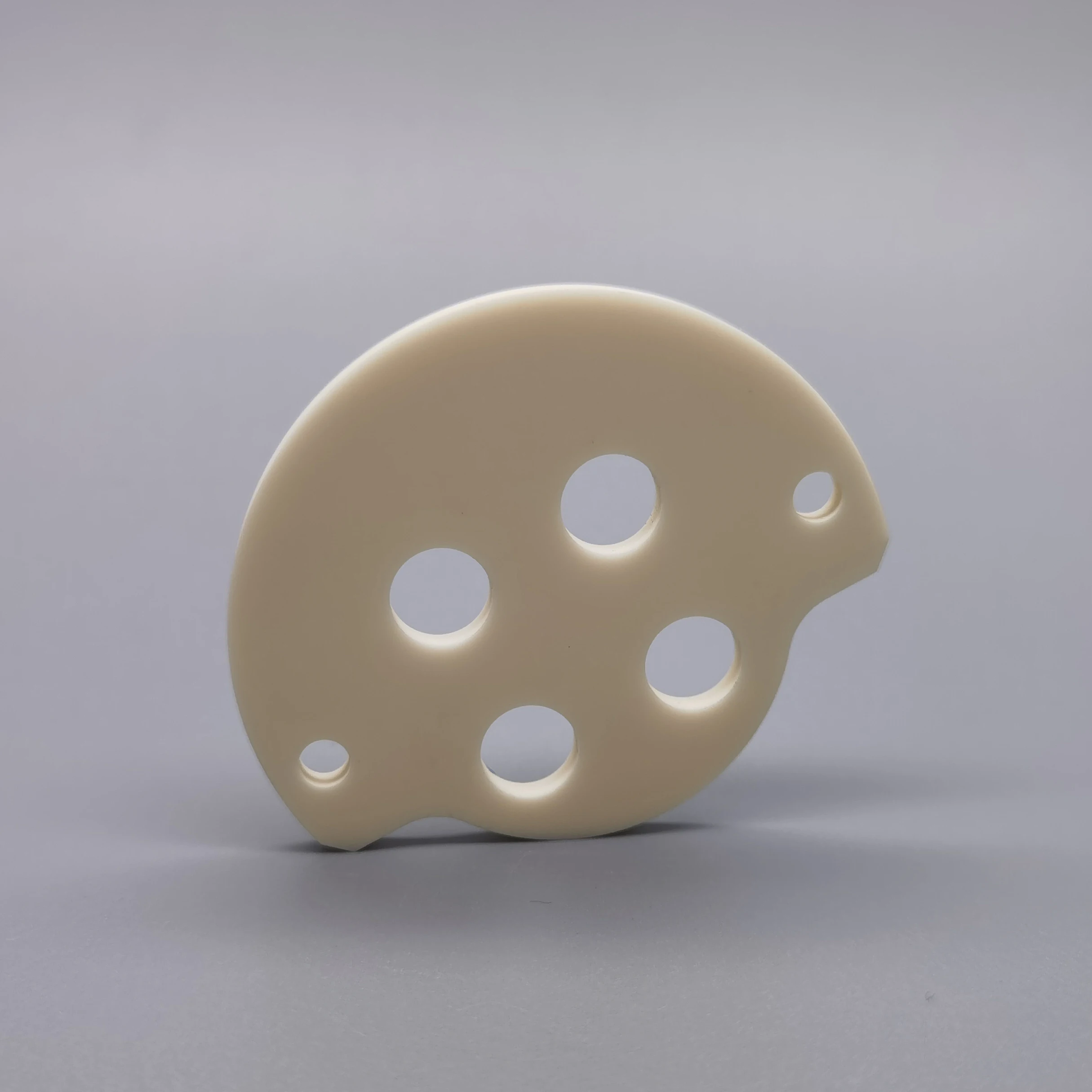 Wear Resistance Alumina Ceramic Al2O3 Ceramic Sheets with Holes