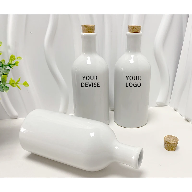 OEM&ODM Nordic Smooth Surface  Custom  Luxury Restaurant Ceramic White Olive Oil Bottles  With Wooden Cork lid  Wholesale