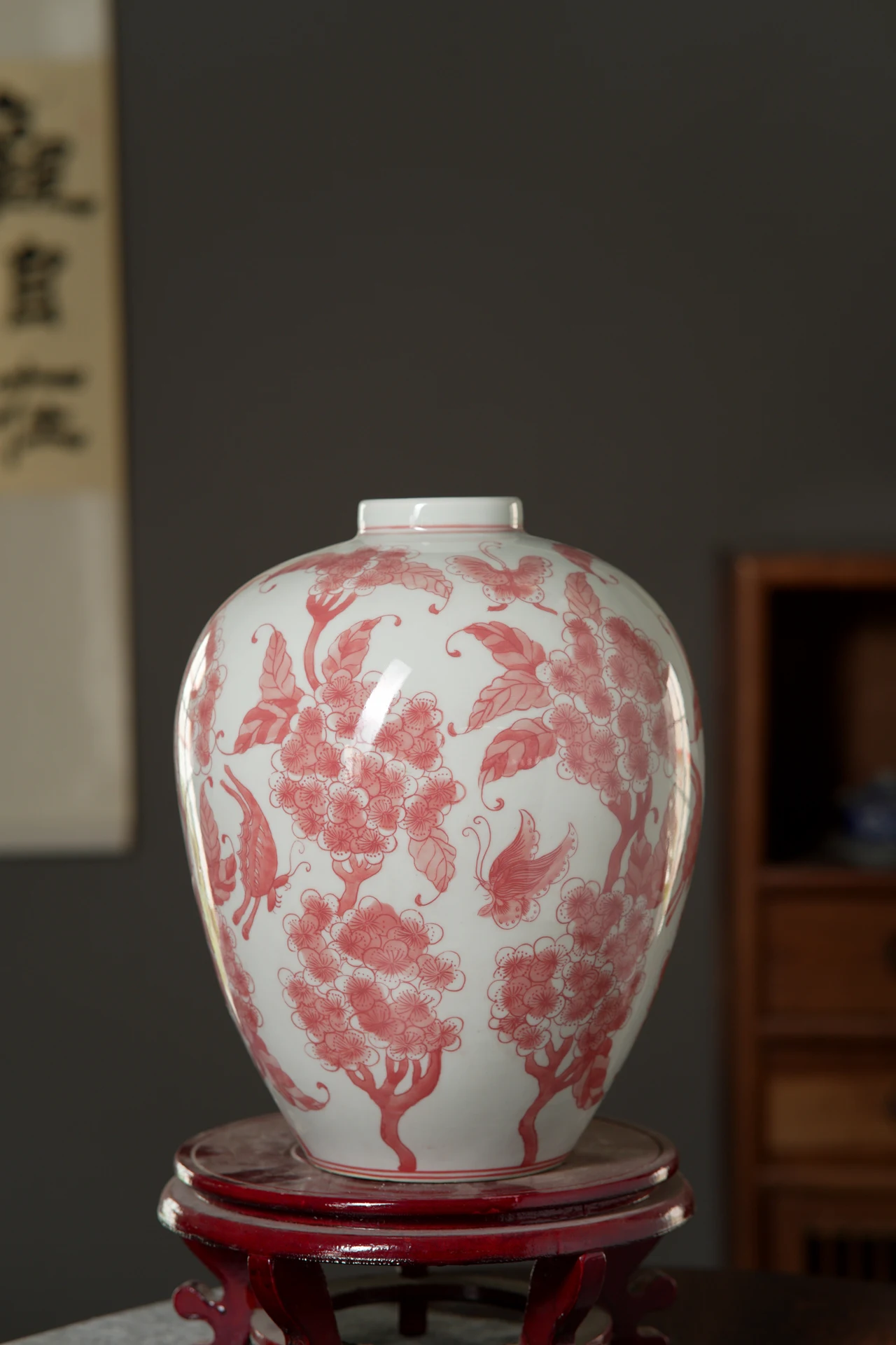 HomeWares Christmas Decorative round Bottles Pottery Ceramic & Porcelain Vases with Transparent Glaze Stone Type