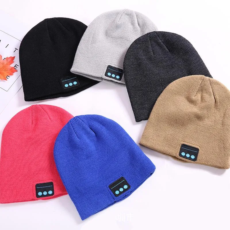 DDA602 Wholesale Winter Warm Knit Cap Portable Sports Speaker Headset Knitted Hat Beanie Wireless Music Earphones Beanies Hats