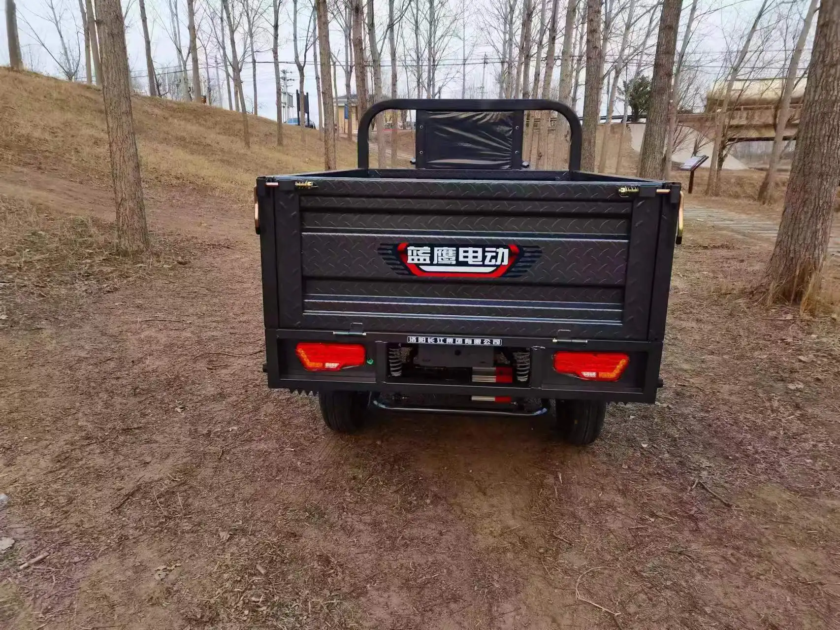 Fangrui Electric Cargo Tricycle And Battery Electric Scooter For Freight And Transport 1000W 60-72V