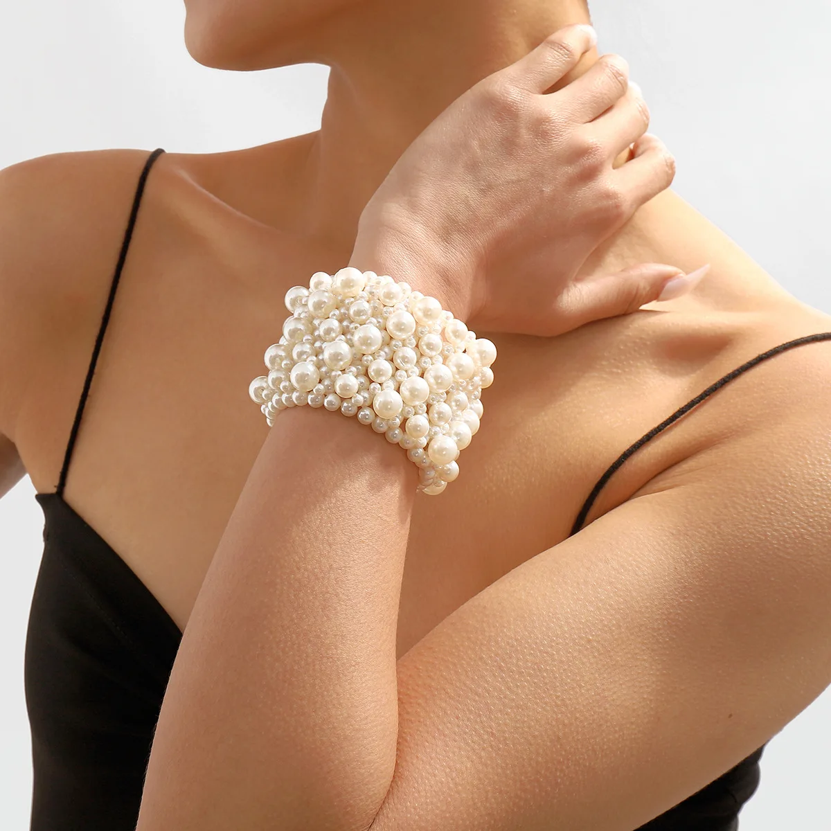 2024 Vintage Jewelry White Pearl Bracelet Ladies Multi Layers Baroque Pearl Beaded Bracelet For Gift