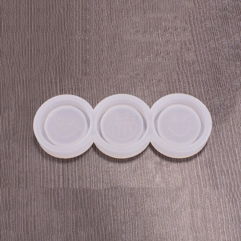 YS DIY Japanese Smiley Quicksand Keychain Ornament Mold Silicone Resin Pendant Jewelry Craft Multi-Crystal Handmade Plaster Tool