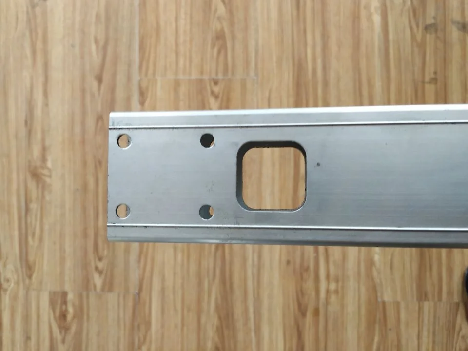 ladder holes punching machine for punching holes on profile