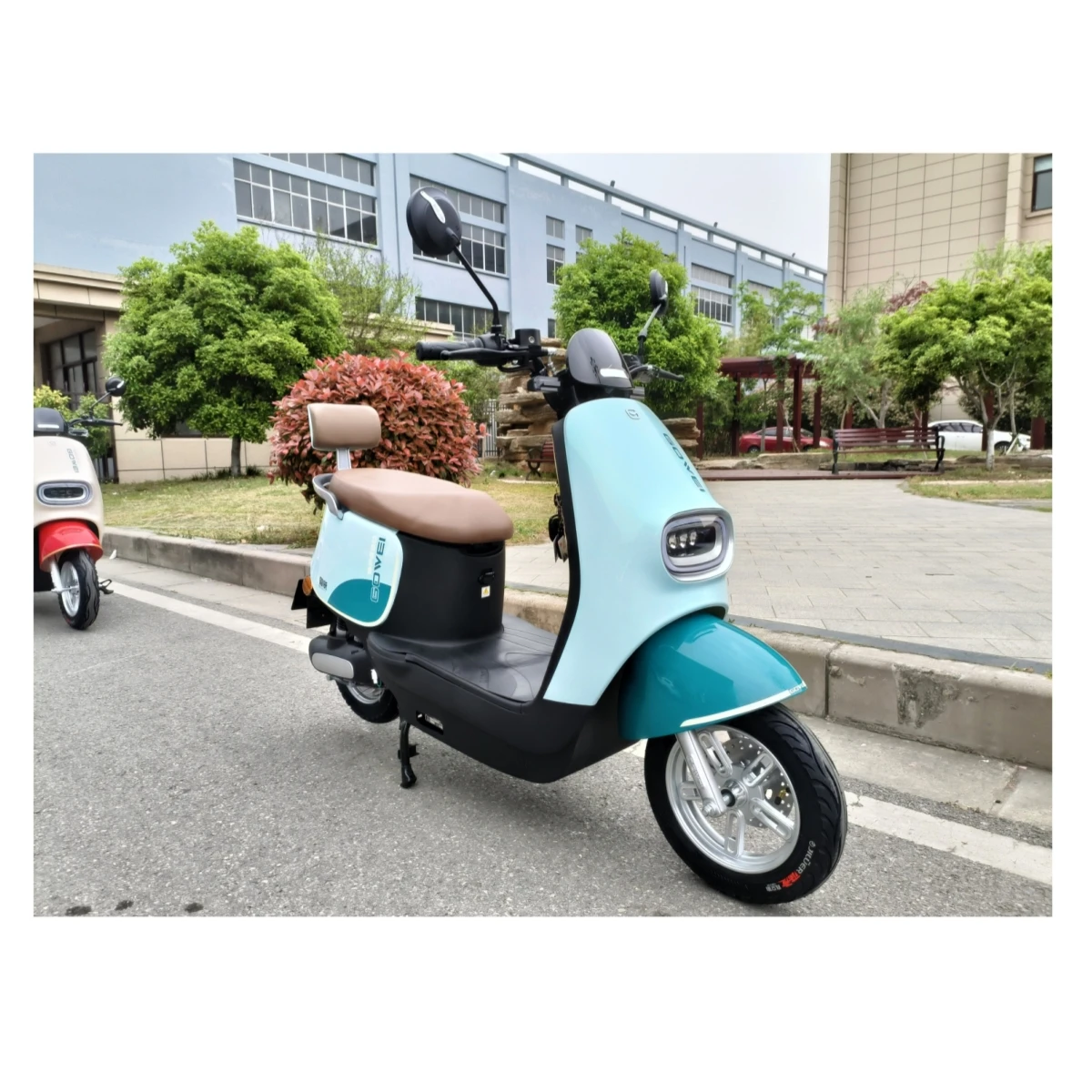 china made wholesale electric scooter motorcycle  48V60V72V electric motorcycle adult 1000w fast 2 person electric moped scooter
