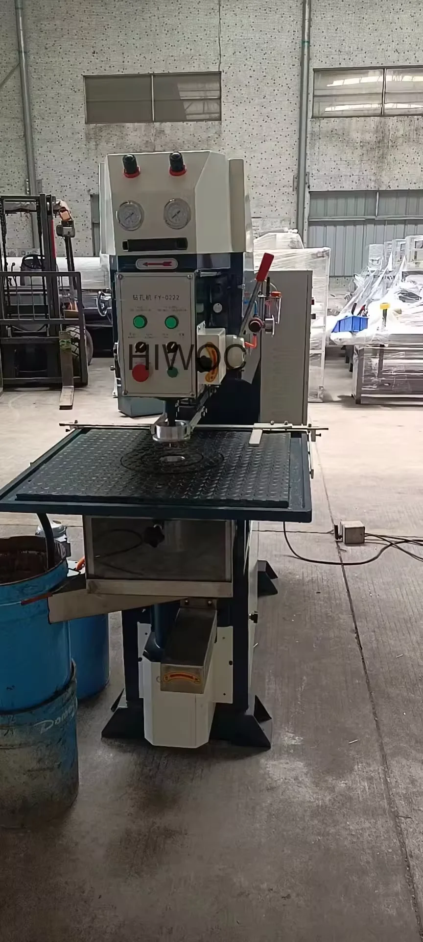 2024 China factory glass processing machinery portable small glass hole drilling machine to make hole for hinges glass