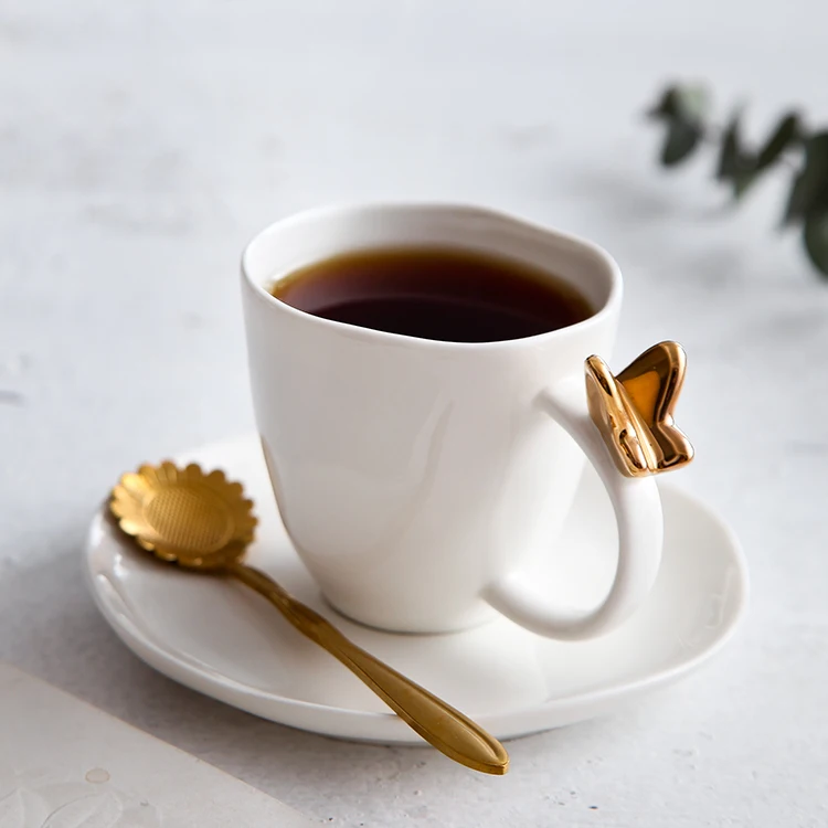 Elegant white porcelain afternoon tea cups sets luxury decor ceramic turkish gold cup saucer set coffee cups for gift