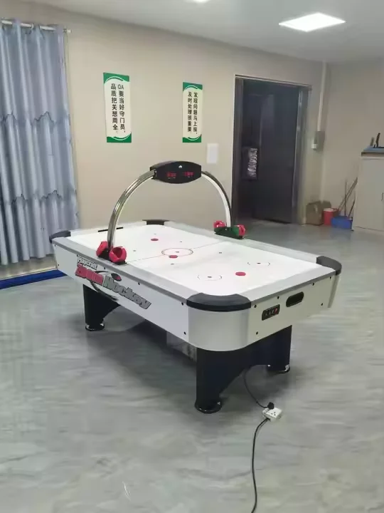Luxury 7ft Factory Wholesale Air Hockey Table with Electronic Scorer for Playing and Enjoying Game