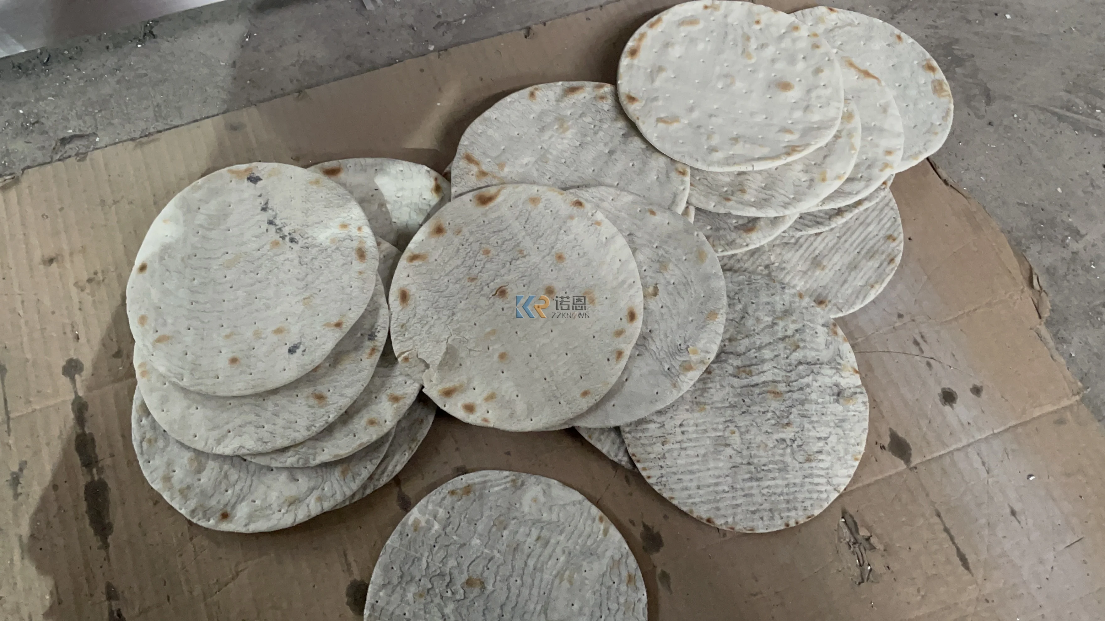 Customized Commercial Tortilla Machine Dumpling Wrapper Dough Press Making Machine Arabic Pita Bread Maker