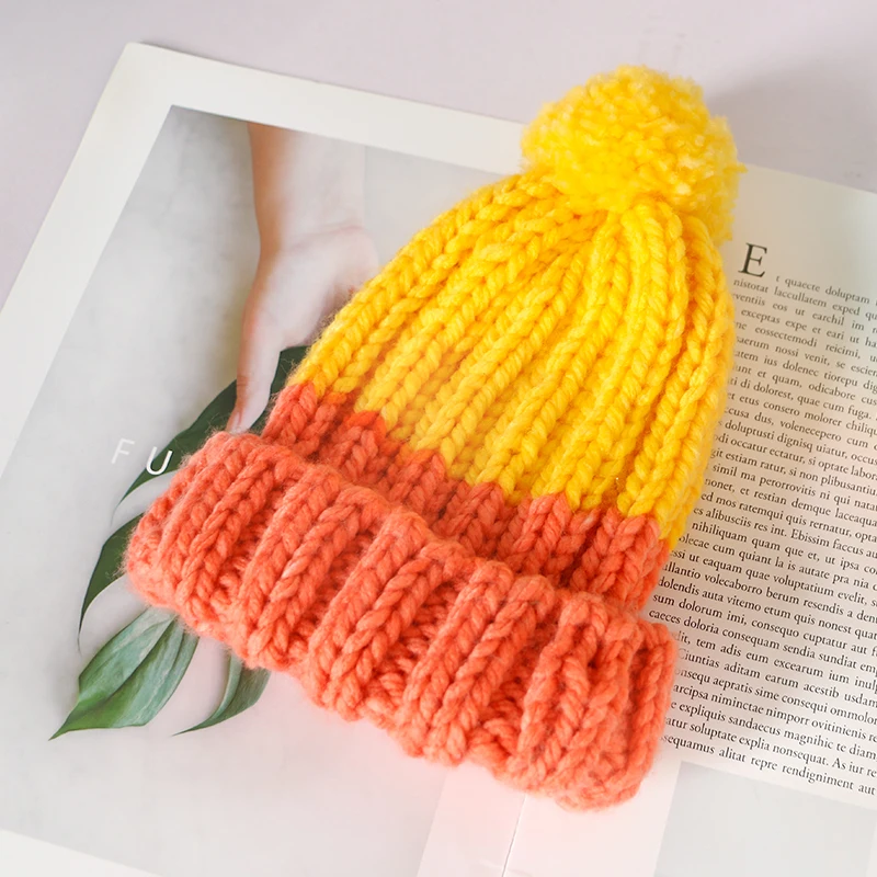 Yarncrafts Высококачественная супер мягкая не скатывающаяся вязальная 100% акриловая пряжа для вязания крючком