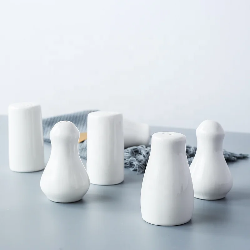 Ceramic Spice Jar Kitchen Supplies Pepper Bottle Porous Single Hole Pure White Simple Seasoning Bottle