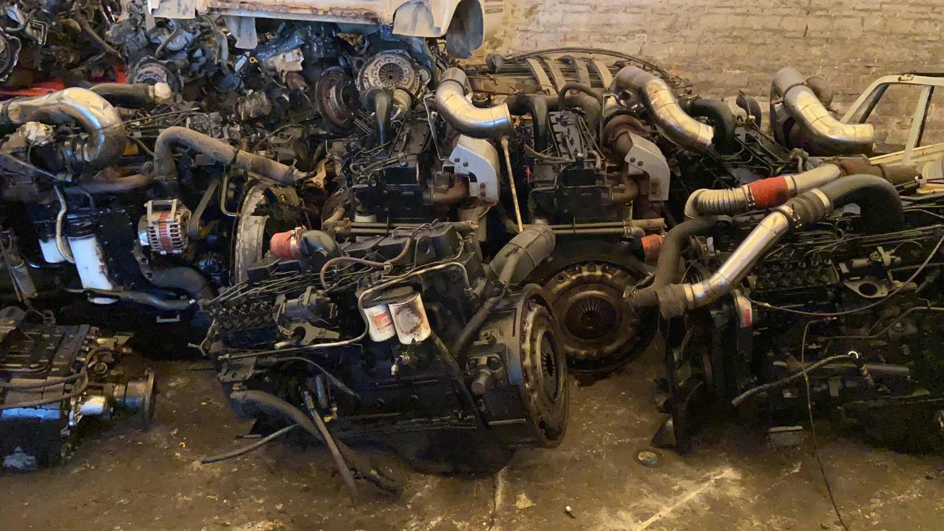 Hot sale used 6CT 6CT a8.3L engine 260HP for Cummins 8.3L diesel engine in best price