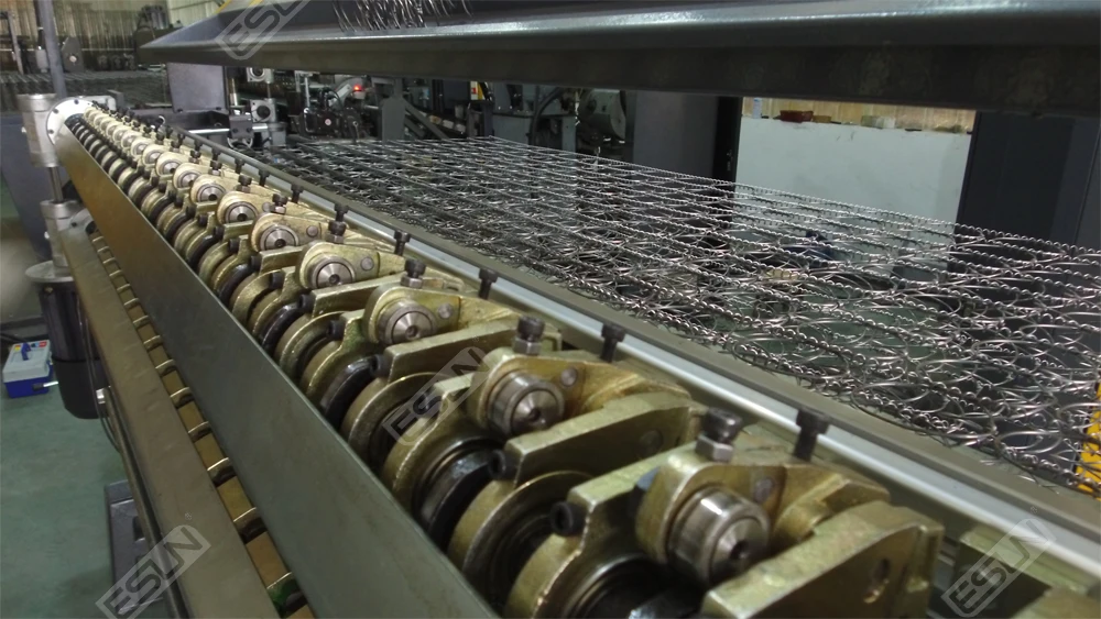 EAM-200 Automatic Bonnell Spring Assembling Machine For Mattress