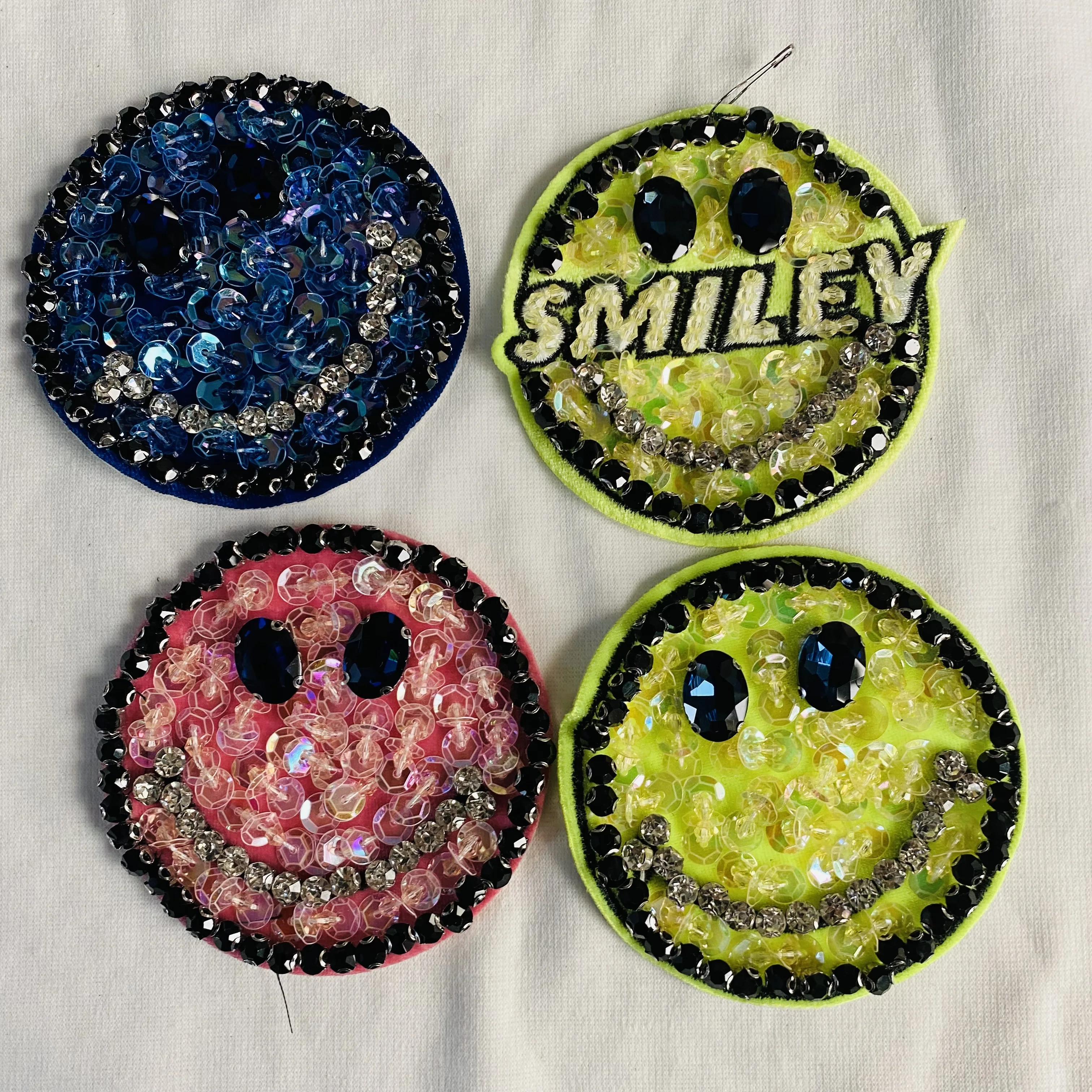 Famous brands patch handmade badges appliques logo stock patches