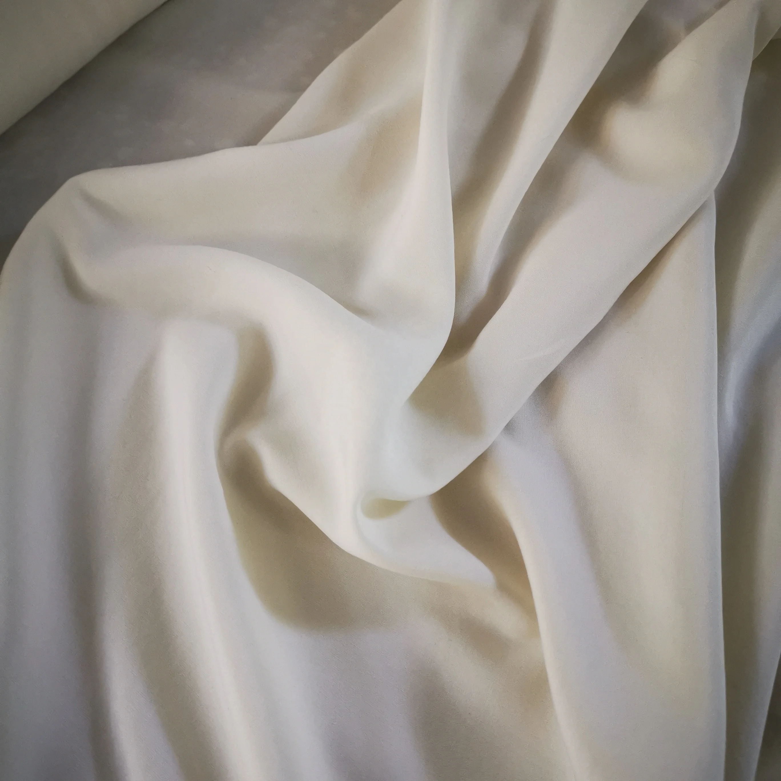 Luxury 29mm  Bosky Spun Silk spun bosky spo soft hot sale 114cm 140cm Wedding Bosky