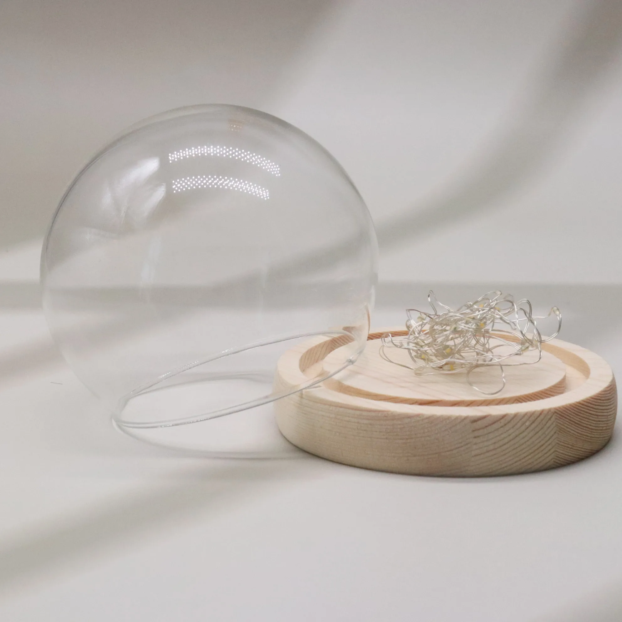 Factory wholesale high quality round dustproof transparent glass cover for home decoration immortal flower glass cover