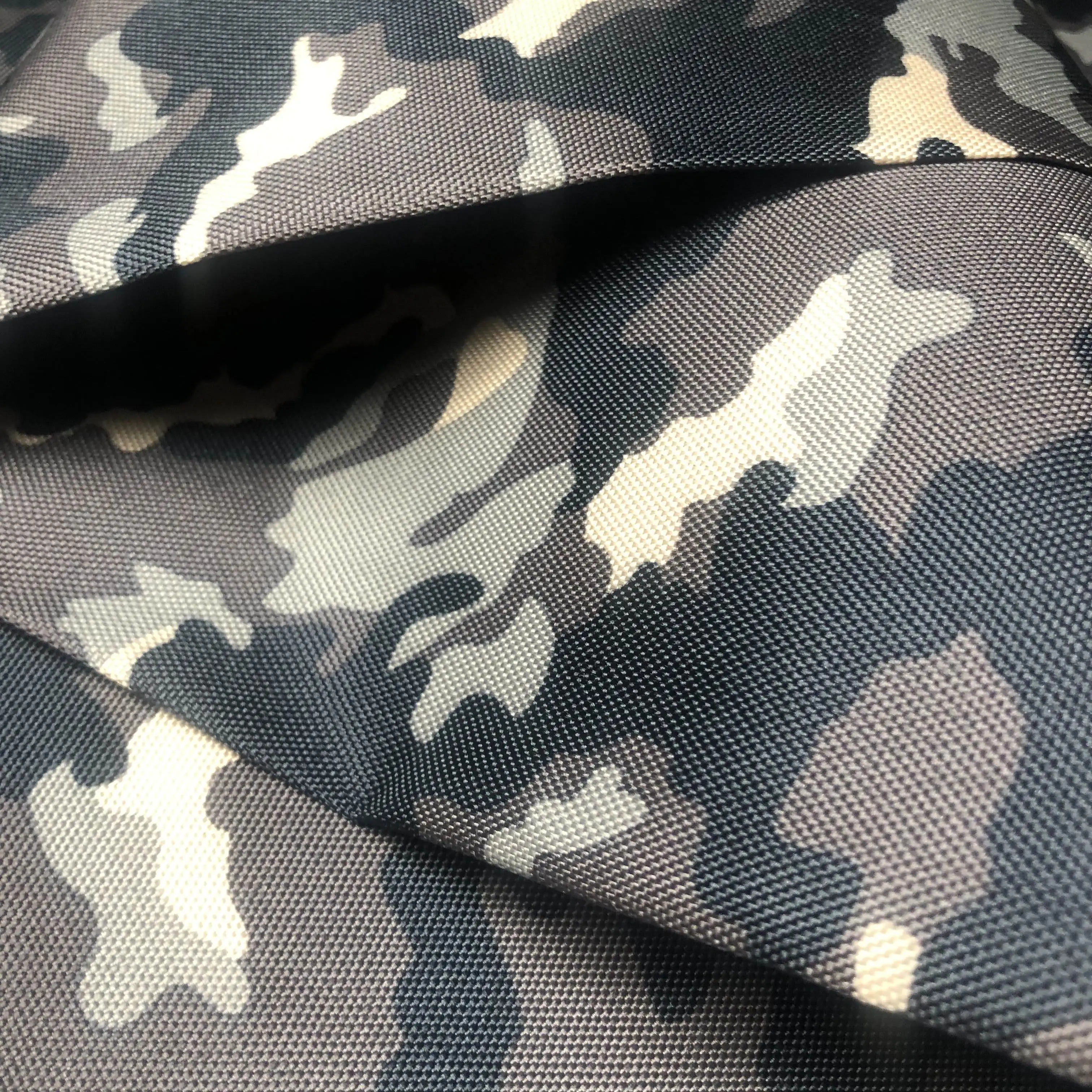 New Design China Wholesale Factory Waterproof Printed Car Outdoor Fabric