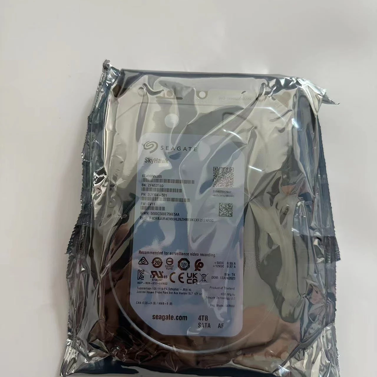 3.5' SATA 4TB 5400RPM 256MB Monitoring mechanical hard disk ST4000VX005