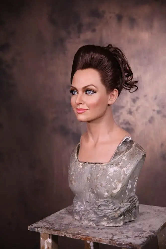 Custom Make  Celebrity Aishwaya Rai Life Size Wax Figure For Sale