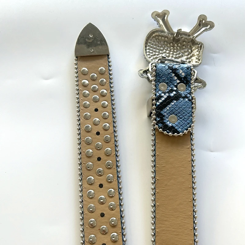 2023 NEW design metal skull and rhinestone belt western cowboy fashionable belt with crystal