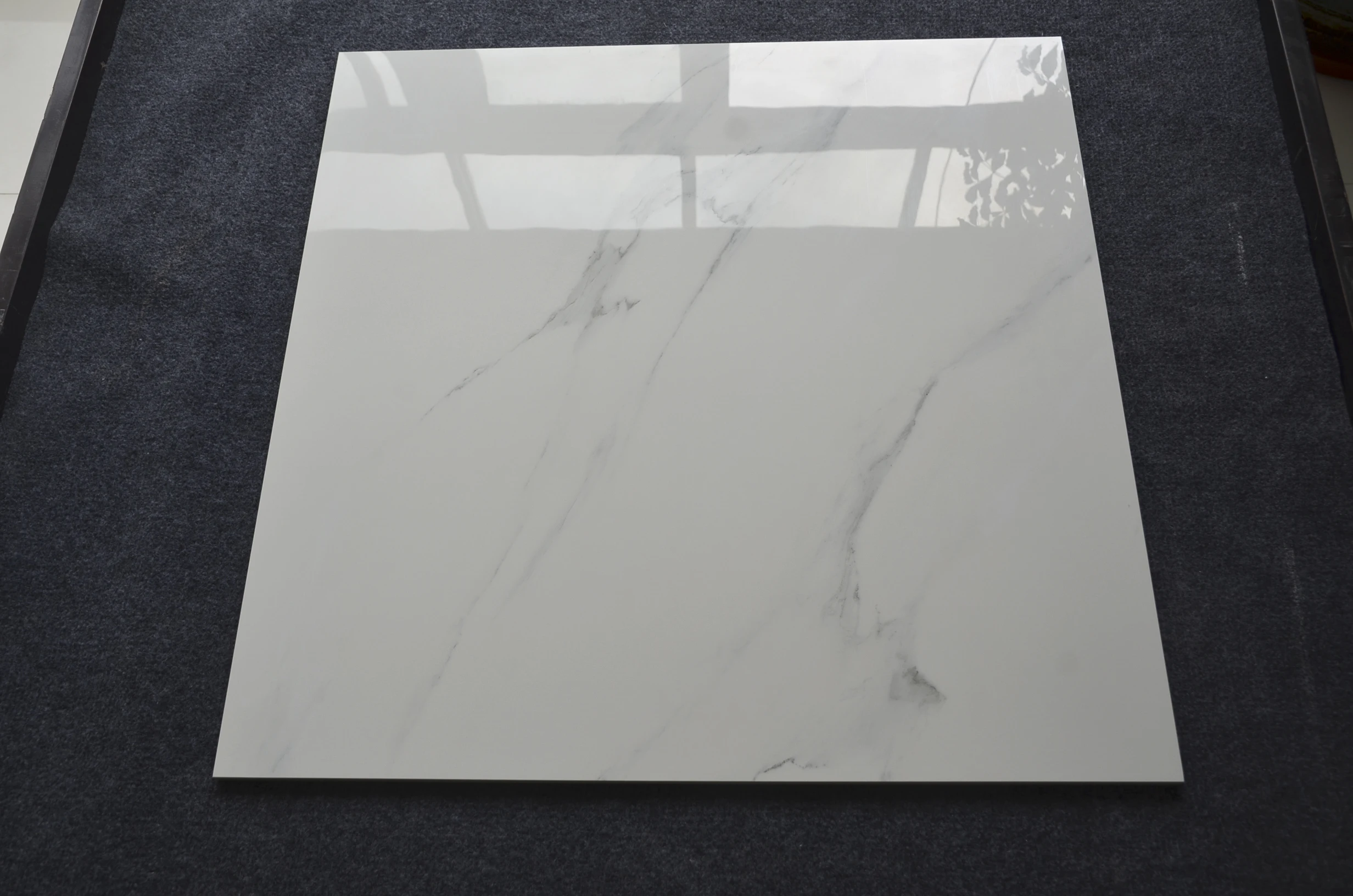 high gloss pure full glazed polished white carrara ceramic porcelain floor tile in guangzhou