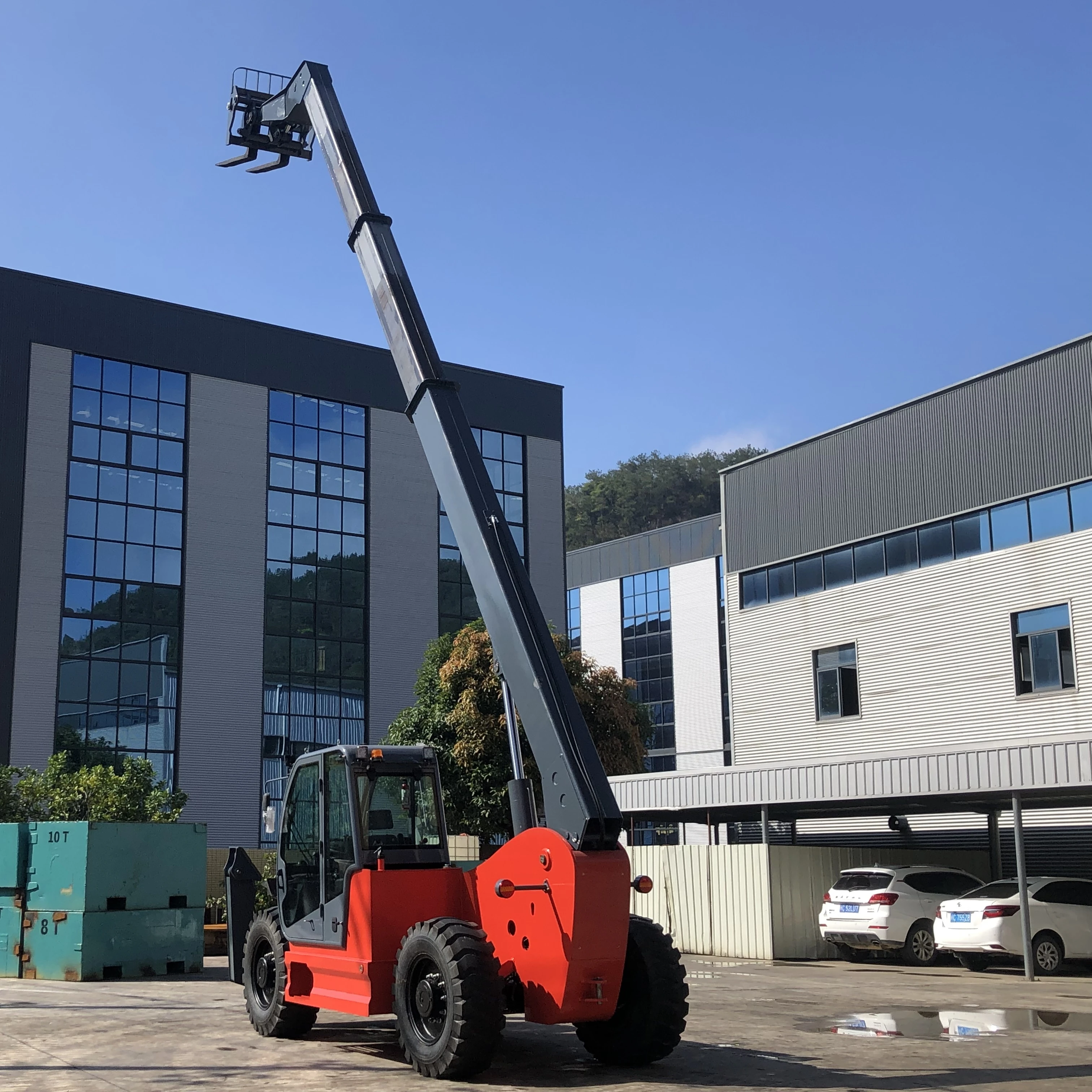 Xinghao Factory price Handler Truck Telescopic Forklift for sale/telescopic forklift