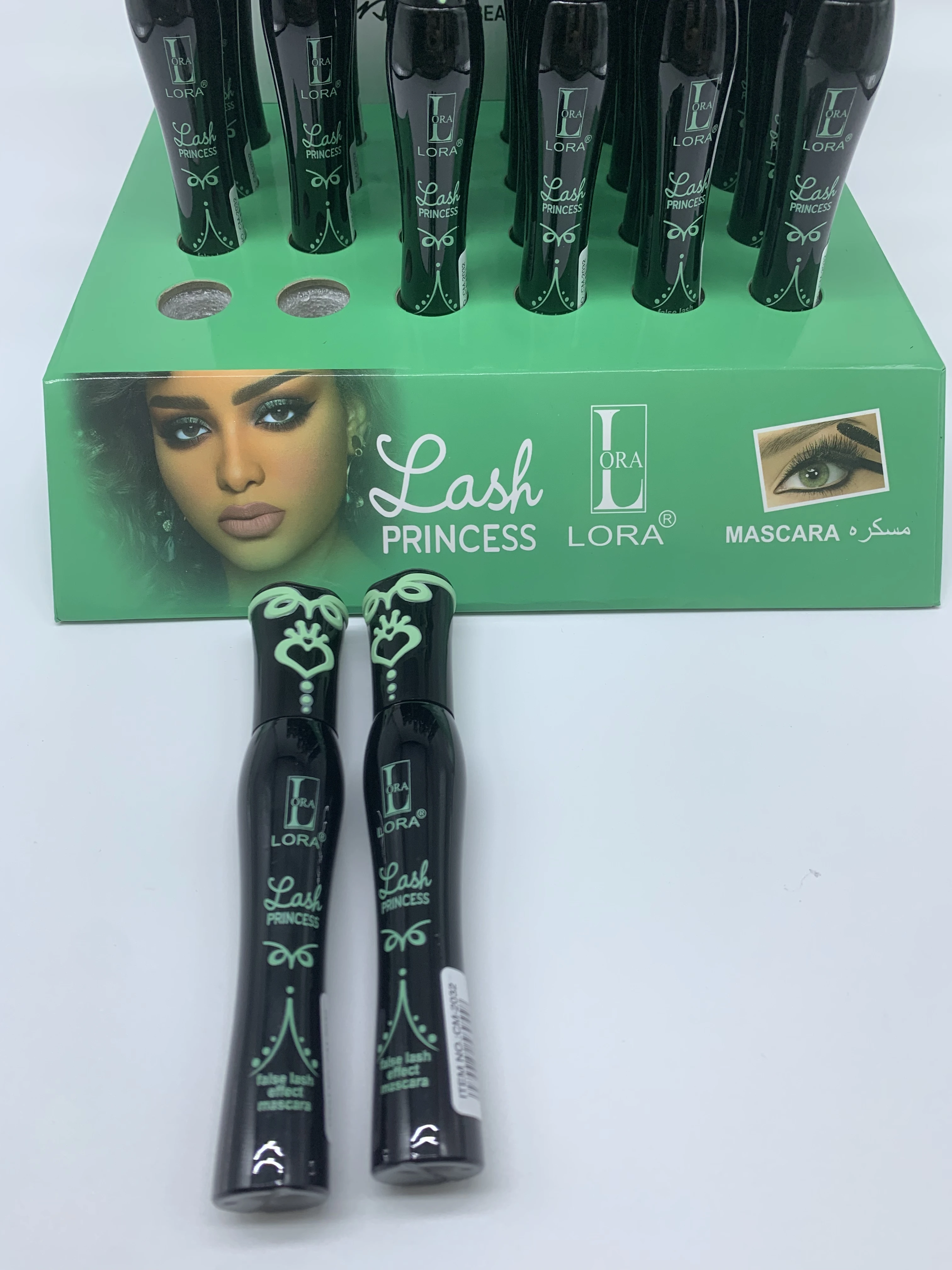 LORA 2024 best-selling wholesale black mascara waterproof curl naturally does not stain easily