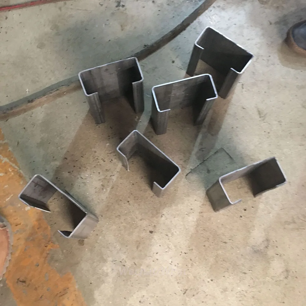 High quality automatic steel z purlin making machine price for selling