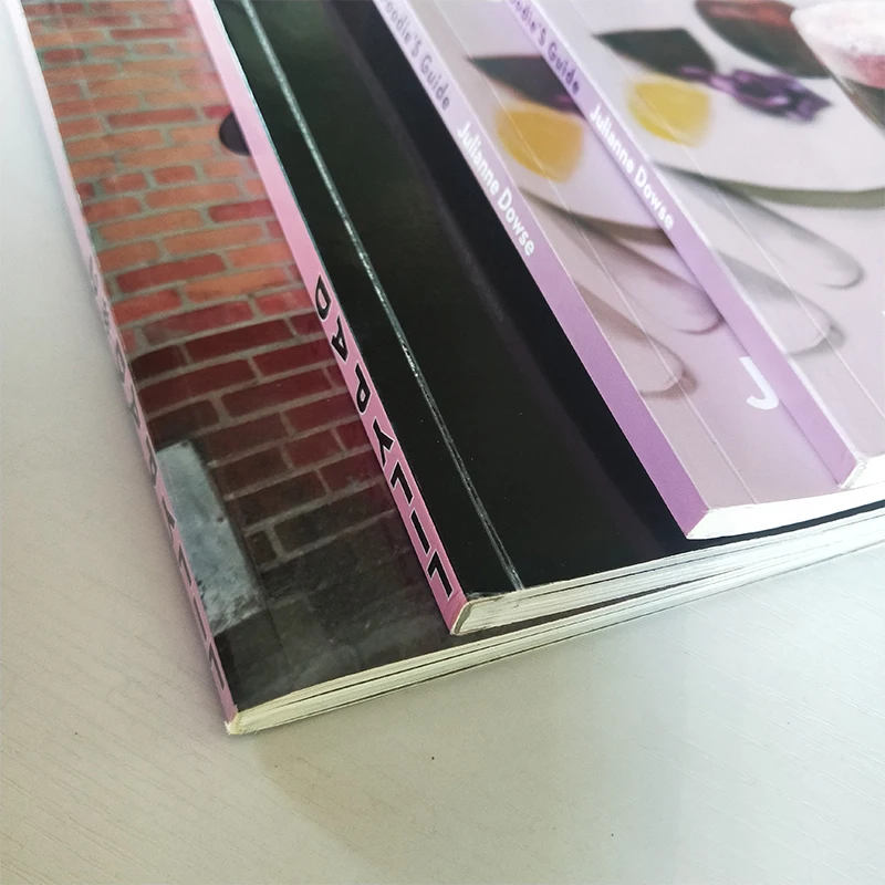 Well Designed High Quality Pamphlet Brochure Magazine Catalogue Full Color Cheap Vogue Magazine Printing