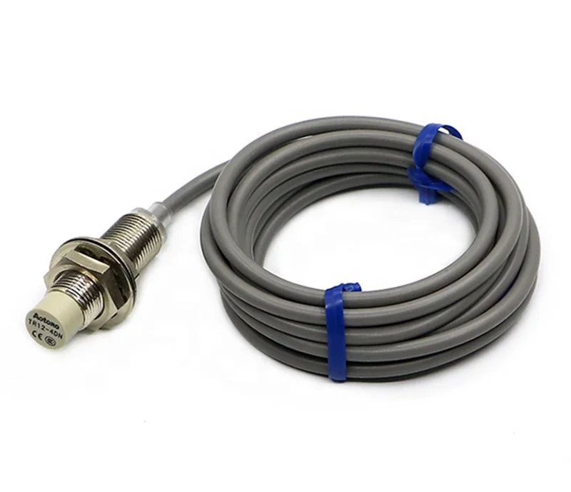 TR12-4DP LJ12A3-4-Z/индуктивный датчик 3 провода M12 переключатель
