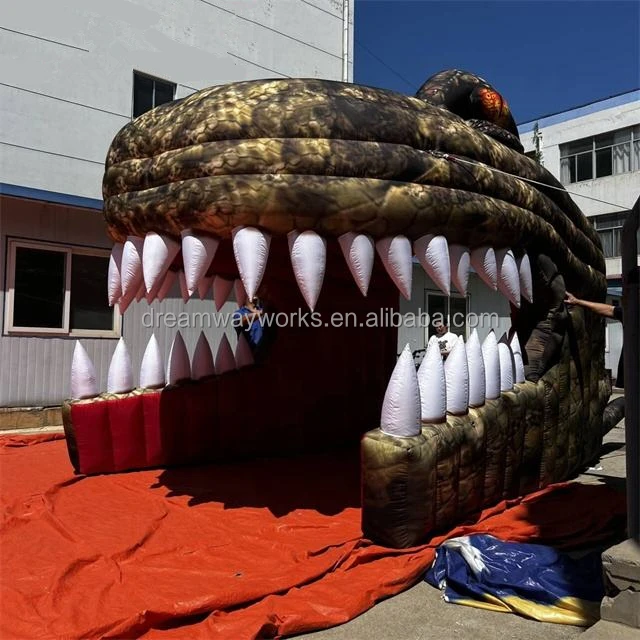 crocodile tunnel