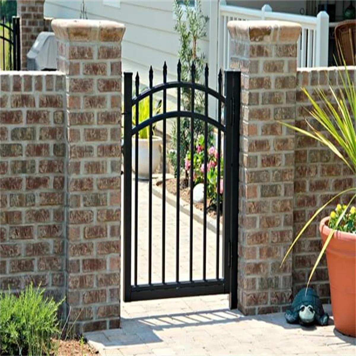 High cost performance cheap price  high quality and durable aluminum art door