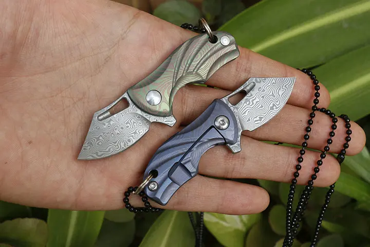 
9CR18MOV Damascus Folding Knife HuntingKnife Titanium handle 