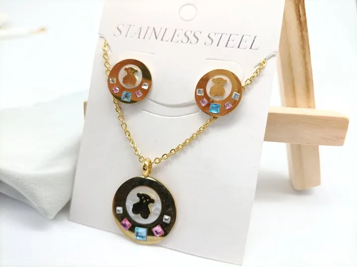 High-end custom luxury necklace with metal stainless steel earrings diamond bear round necklace