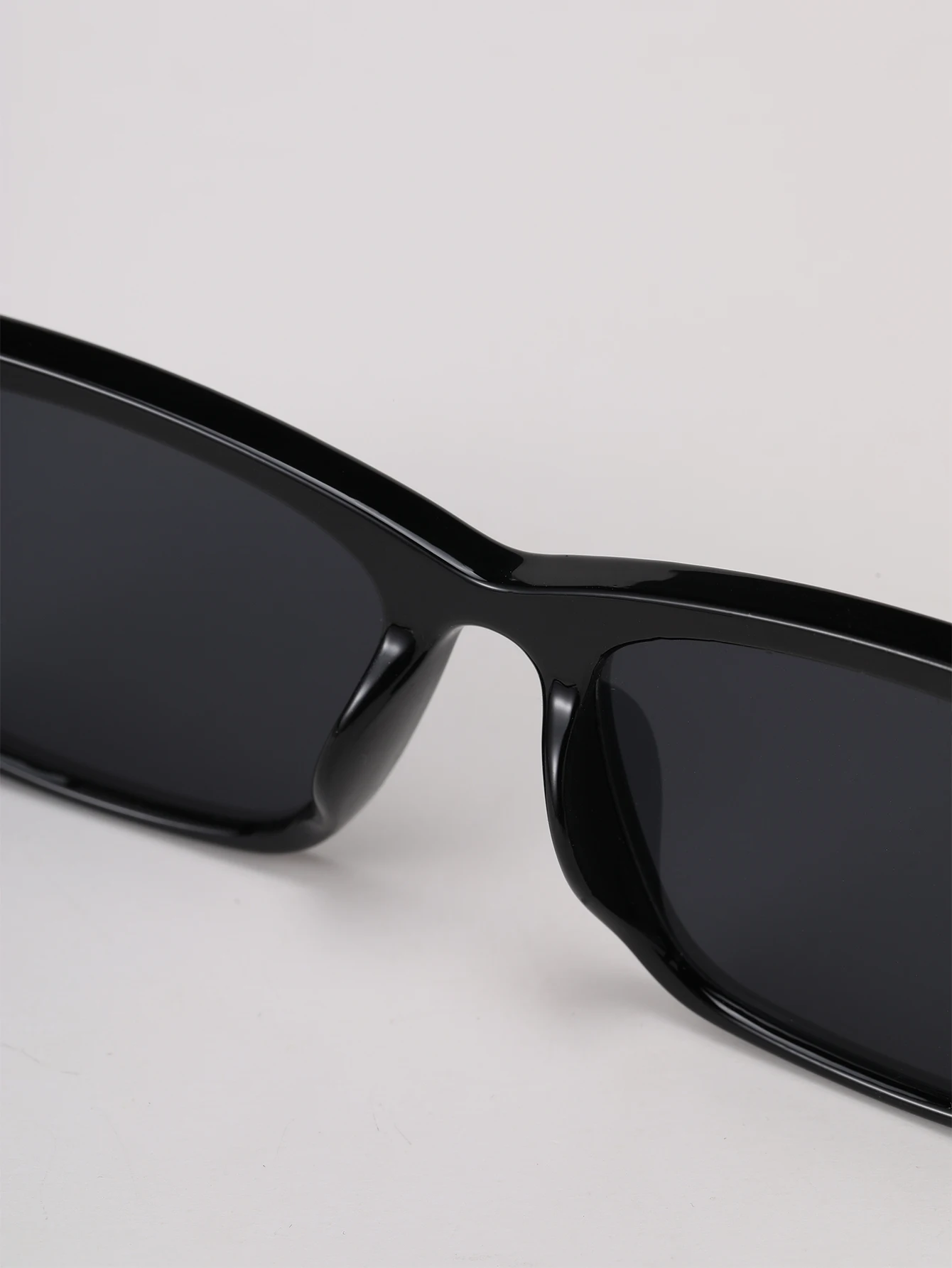 
2021 Hot Sale Designer New Fashion Sun Glasses Luxury Big Frame Retro Shade Sunglasses 