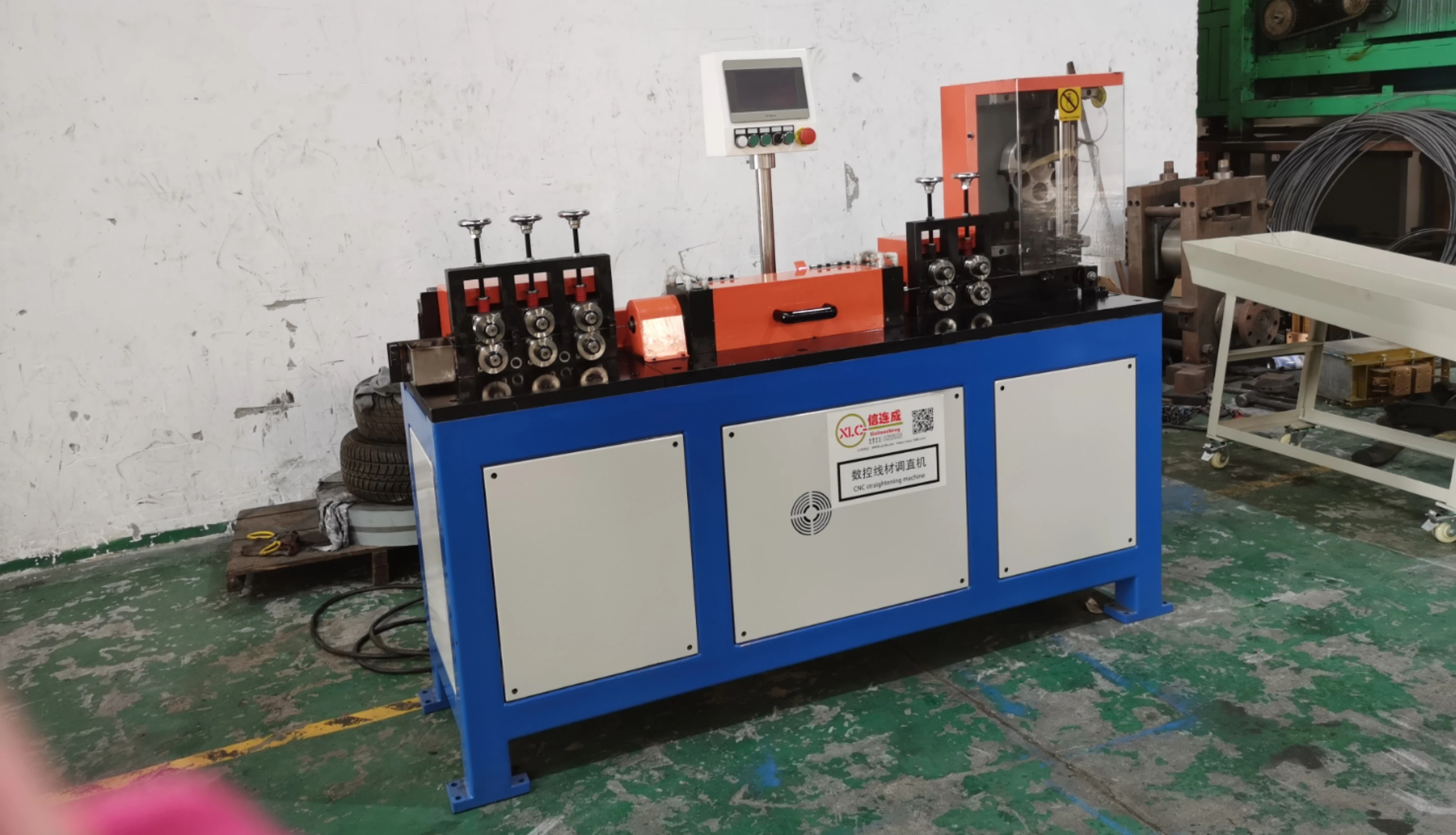 wire straightener and cutter machine