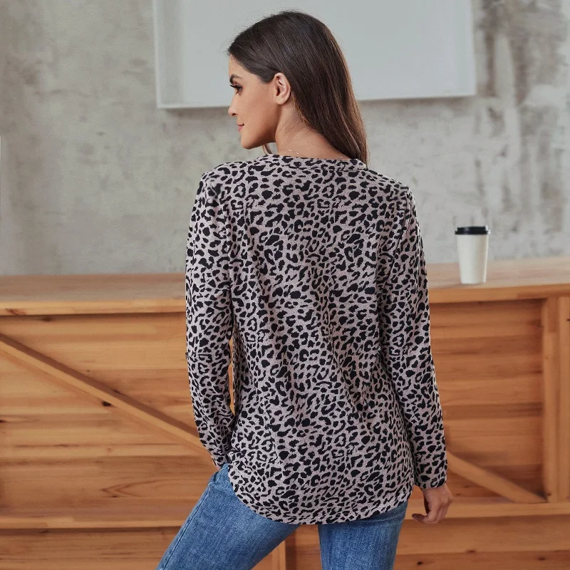 2021 New style  plus size fleece print long sleeve v-neck custom logo tops