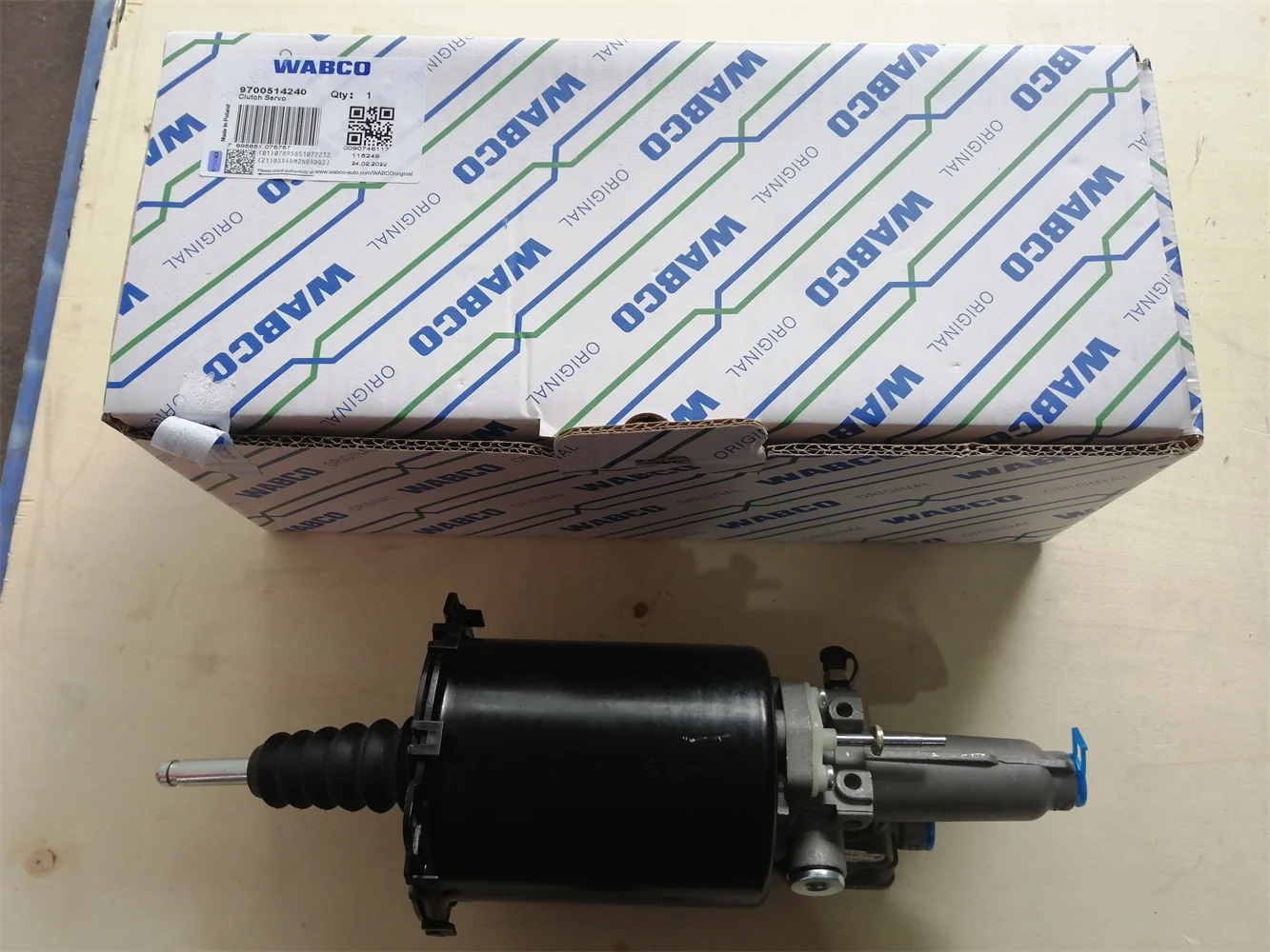 Top sale bus spare parts chassis accessories 9700514240 for chinese kinglong higer clutch booster