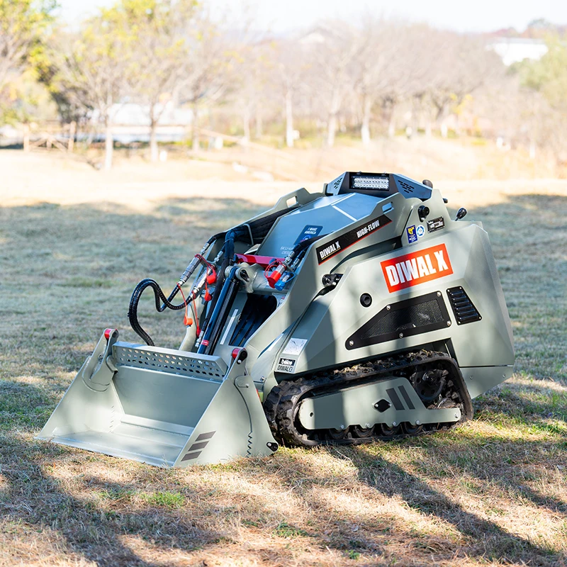 China Made CE Micro Small Earth-Moving Machinery Crawler Tracked Mini Skid Steer Attachments Loader