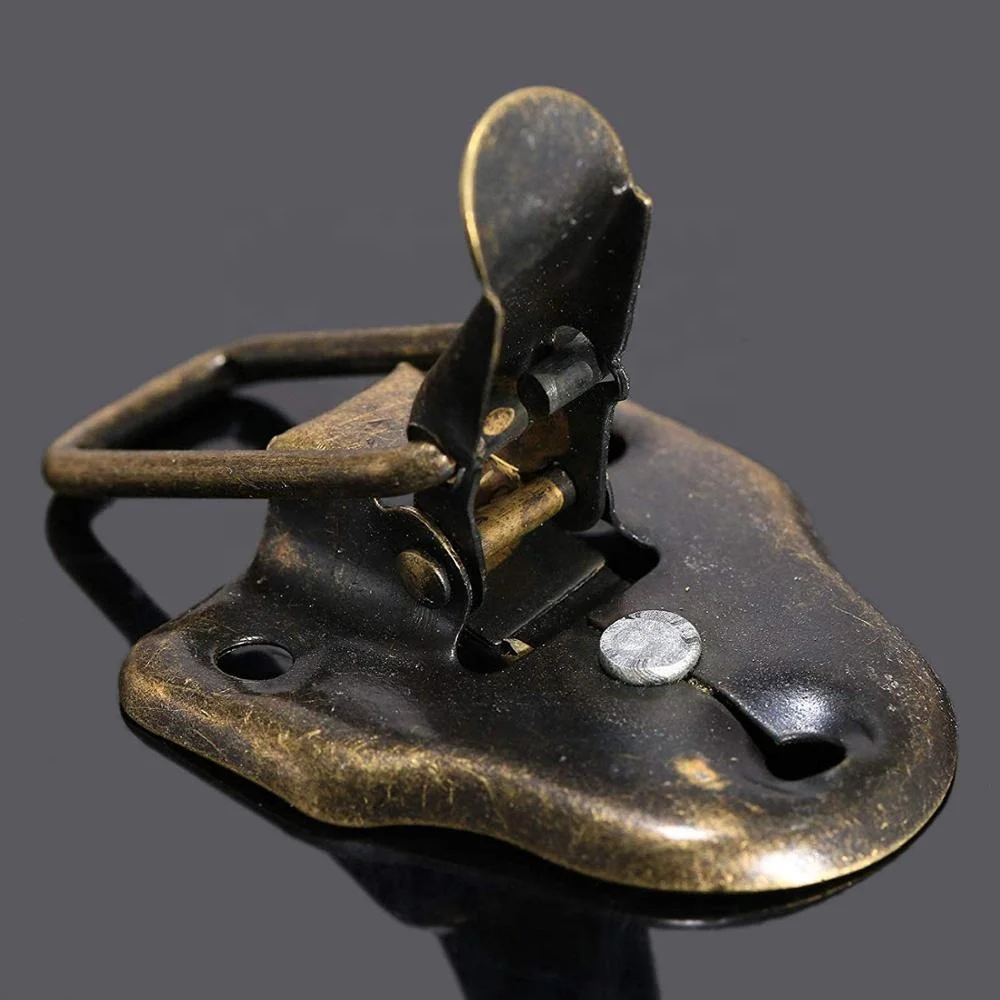 China Fashion Steel Antique Style Decorative Cabinet Jewelry Box Bronze Wood Box Clasps