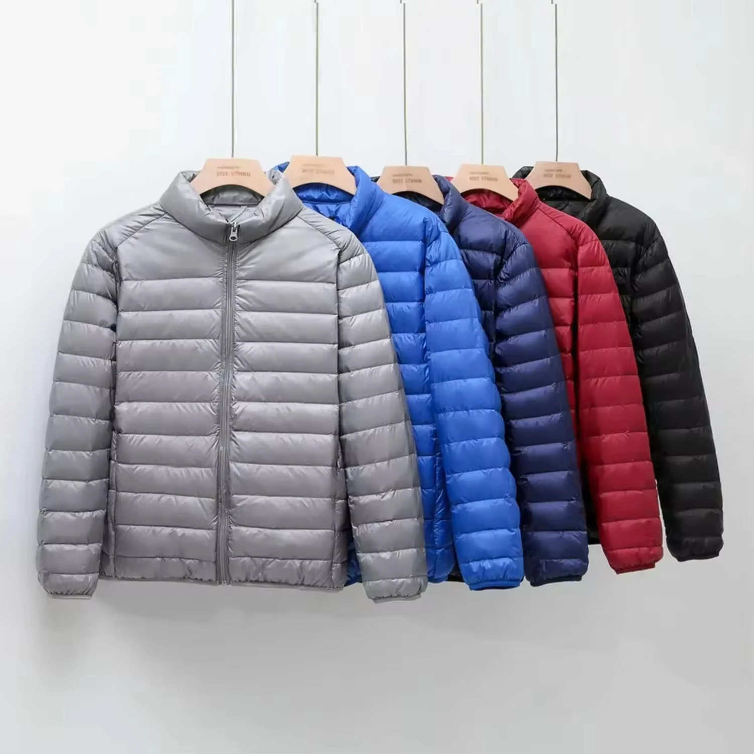 Men's Lightweight Puffer Jacket Hooded Full Zip Water-resistant Quilted Lined Winter Coats Casual Woven Long Print Pattern