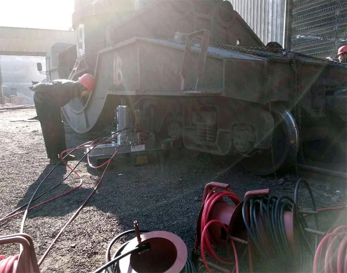 Купите спасательное оборудование для регулировки осанки тела для горячего металлического танкера