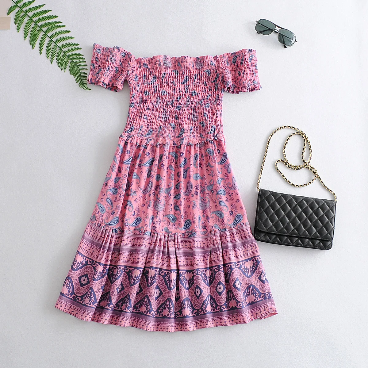 
Summer 2020 New Women Casual Dress Lady Bohemian Holiday Style Floral printed Word Shoulder Slash neck Short Sleeves Short Dress 