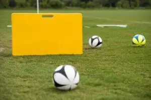 portable football partition / football partition